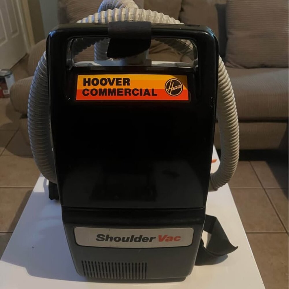 Vintage Hoover comercial Spirit Canister Vacuum Model C20754-070 shoulder vac